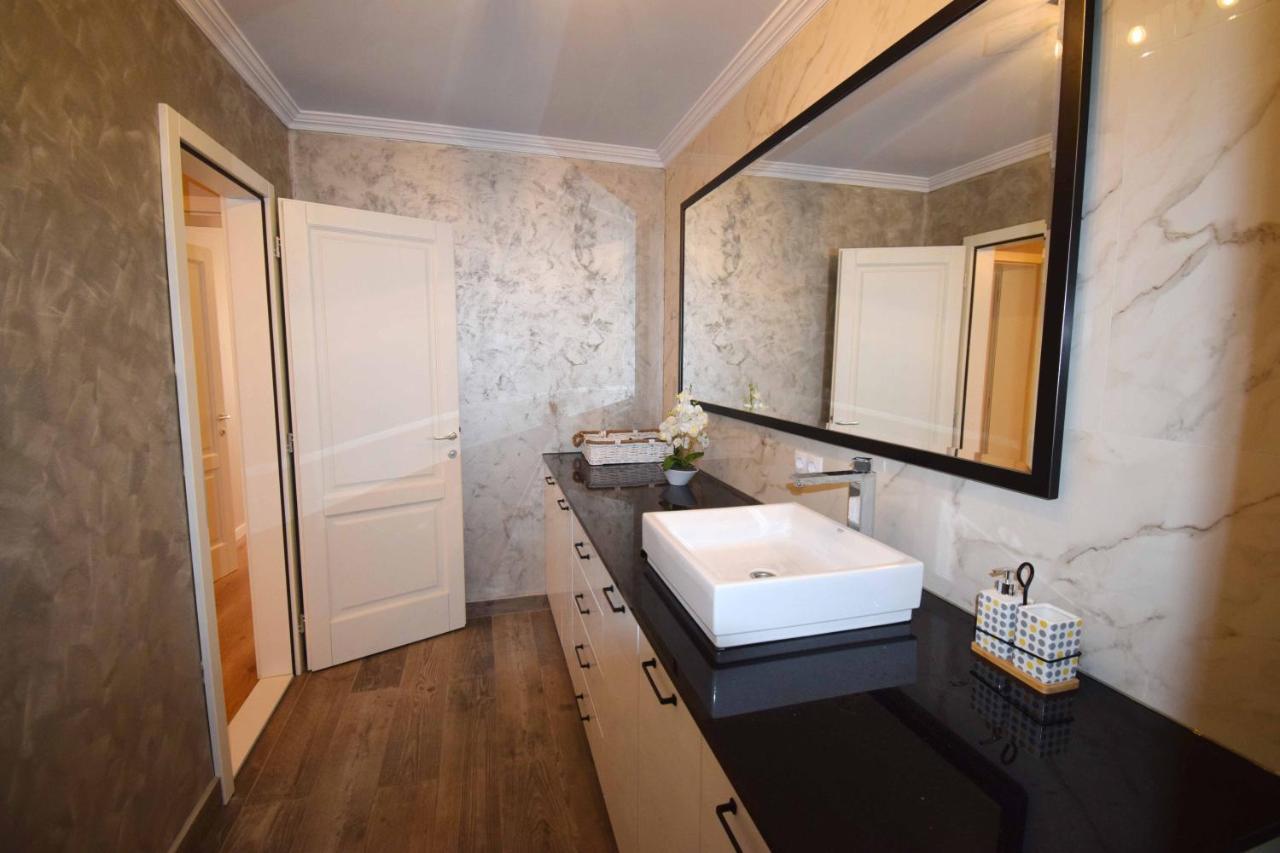Luxury Apartment Central เตอร์กู-มูเรช ภายนอก รูปภาพ
